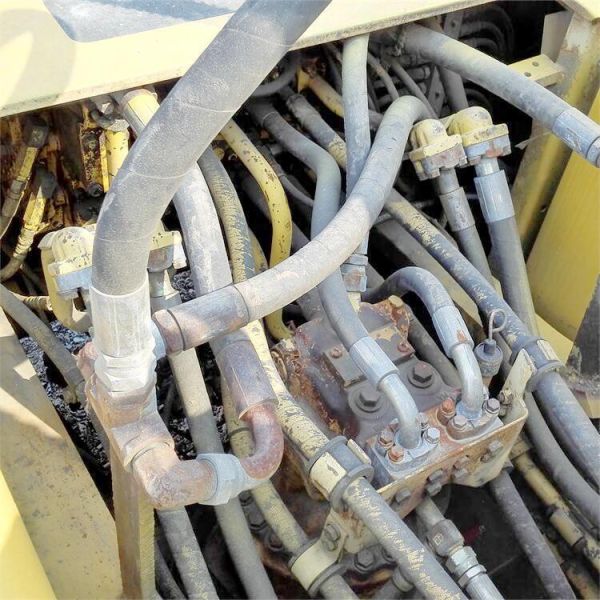 Original Second-Hand Hydraulic Cylinder 7Ton Used Komatsu Excavator PC200