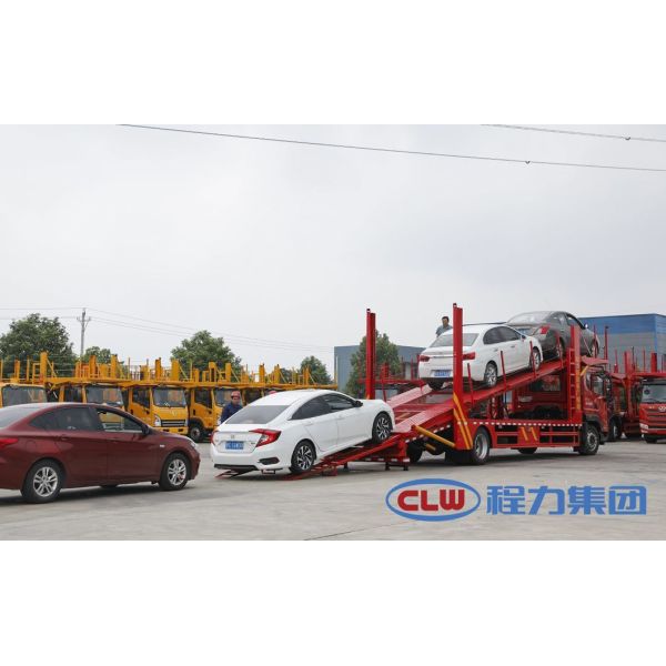 Dongfeng 4X2 One-Drive-Five Car Carrier Flatbed Wrecker Towing Truck