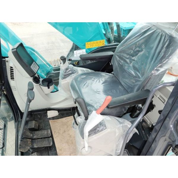 Kobelco SK220 Excavator Cab